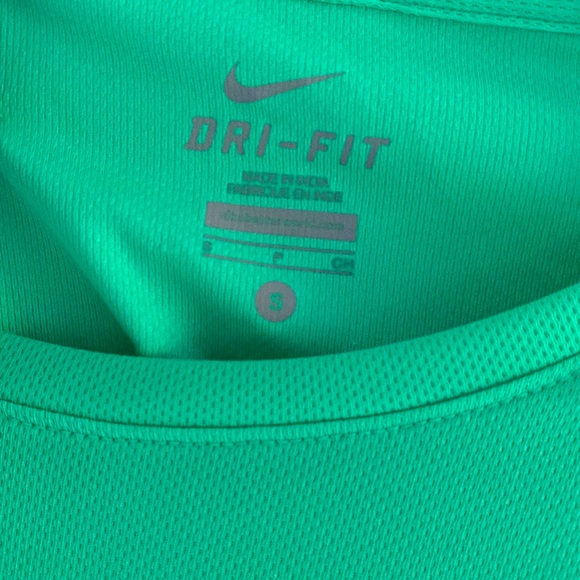 Nike Running Shirt - Picture 2 of 2